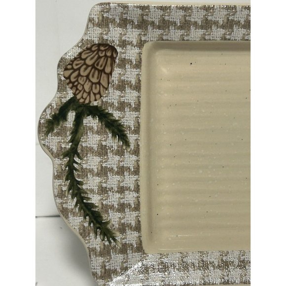 St. Nicholas Square SNOW VALLEY Platter Tray Wreath Pine Houndstooth Trim 16” - Picture 3 of 7